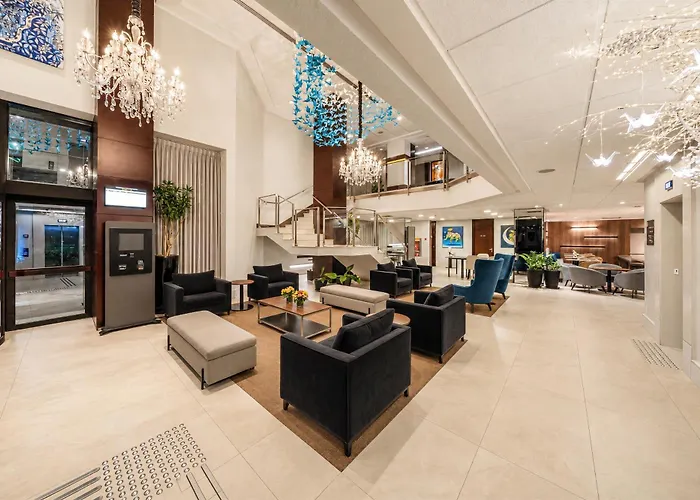 Blue Tree Premium Faria Lima